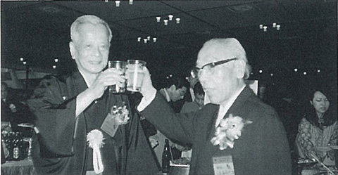 ���s�k���C�I���Y�N���u-�ɓ����K�o�i�[�G���N�g�ƂƂ���